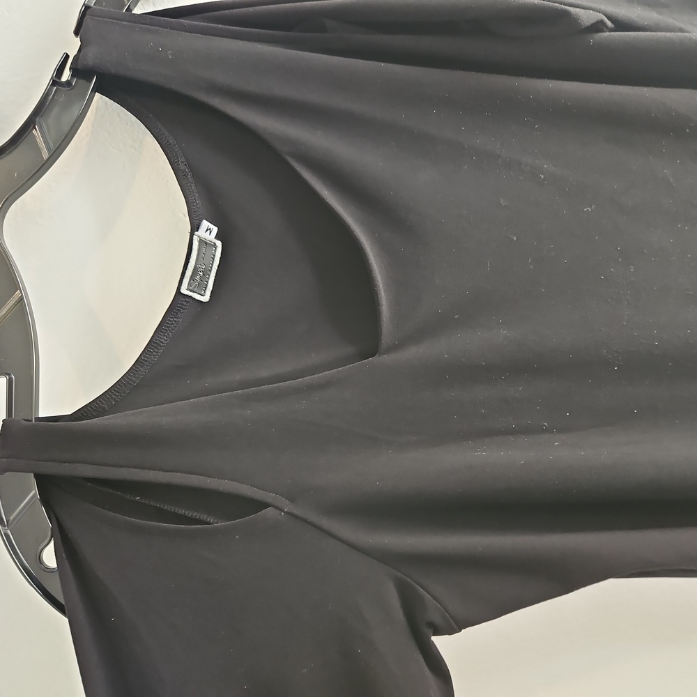 Cold shoulder,  asymmetrical bottom top